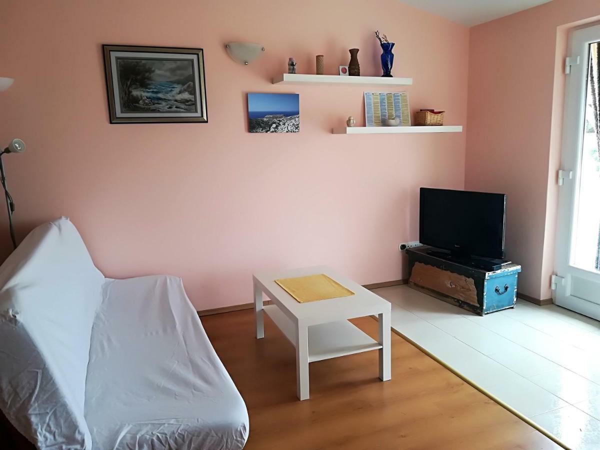 Apartman Rosanda Premuda Bagian luar foto