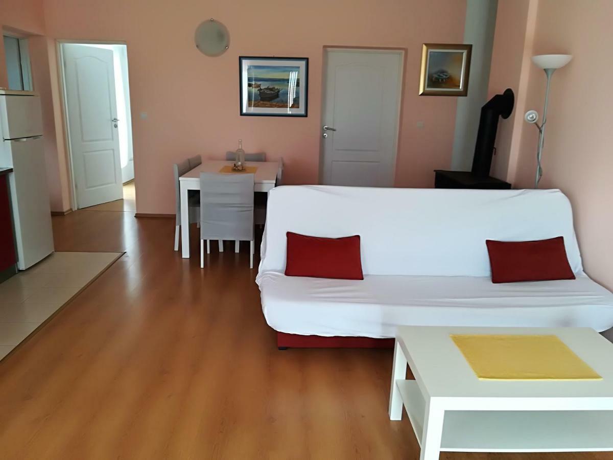 Apartman Rosanda Premuda Bagian luar foto