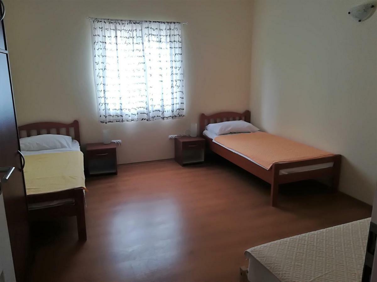 Apartman Rosanda Premuda Bagian luar foto