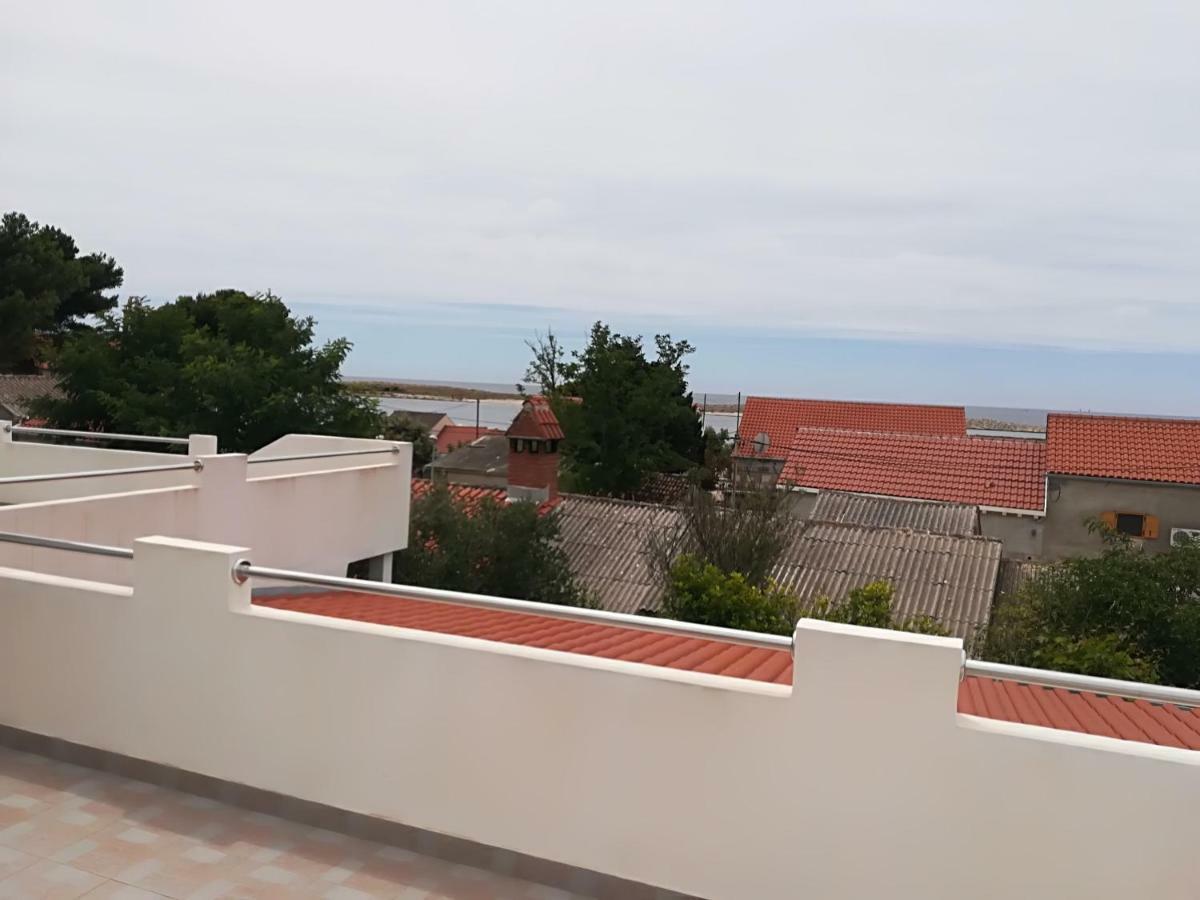Apartman Rosanda Premuda Bagian luar foto