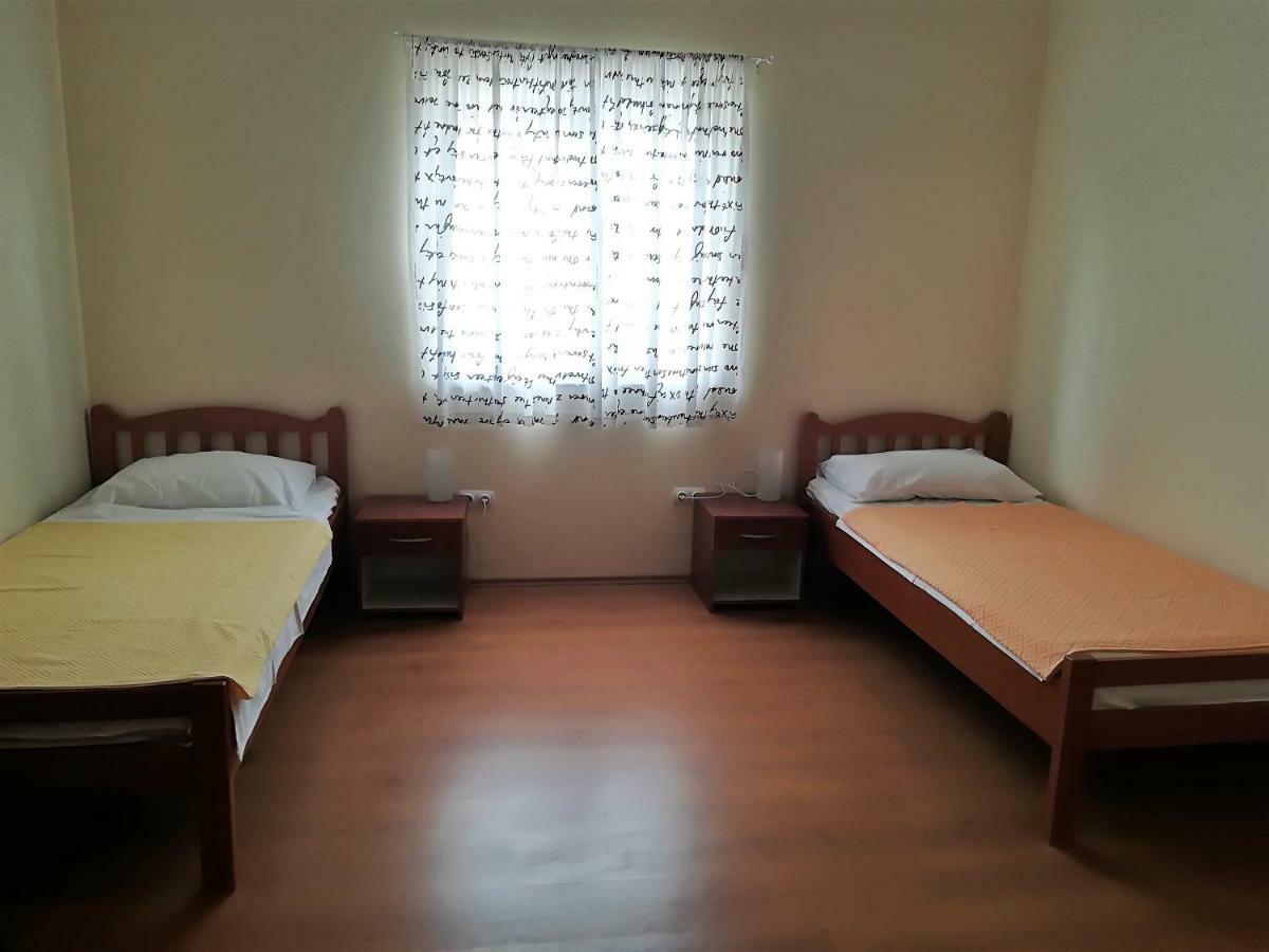 Apartman Rosanda Premuda Bagian luar foto